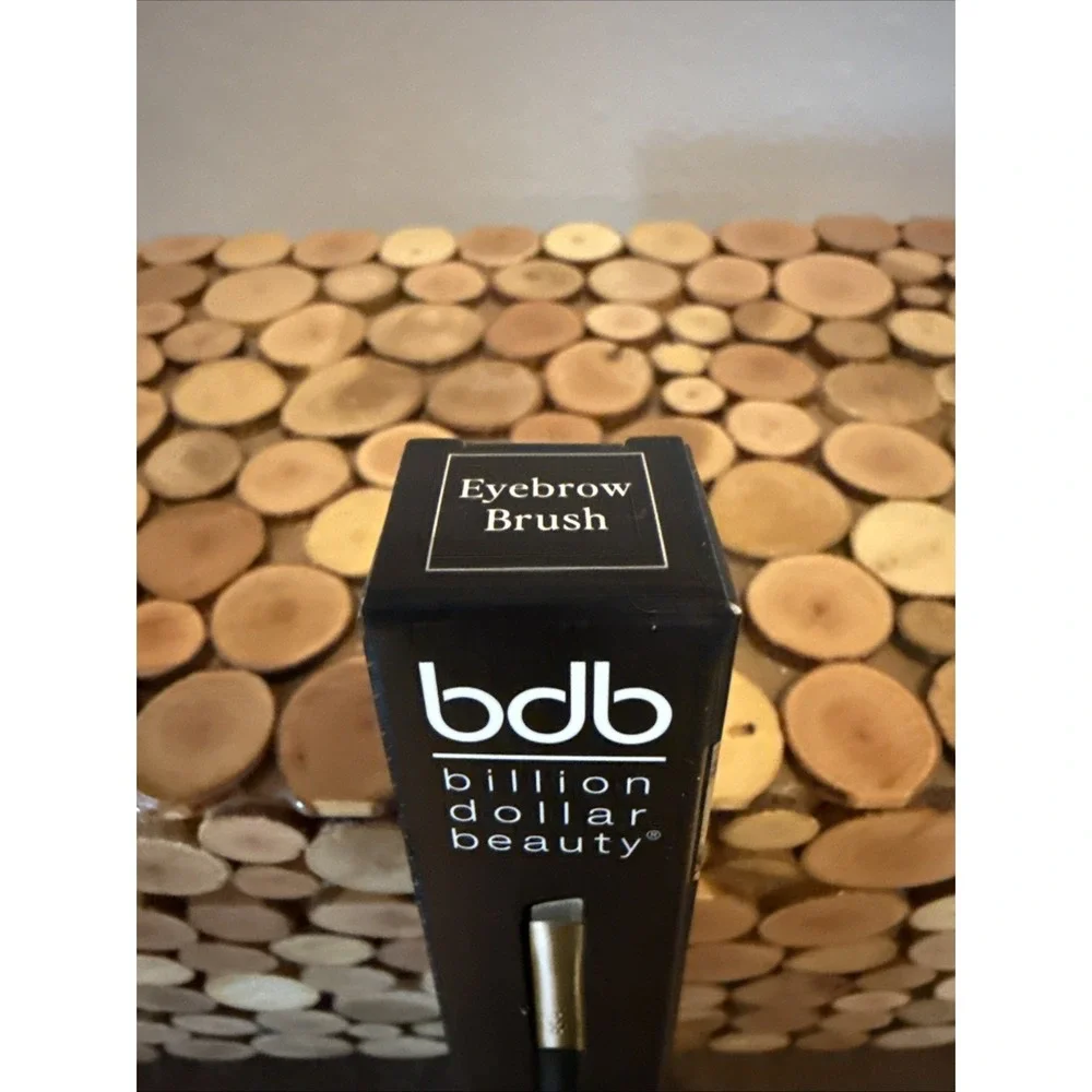Billion‎ Dollar Beauty Brows Eyebrow Brush NIB